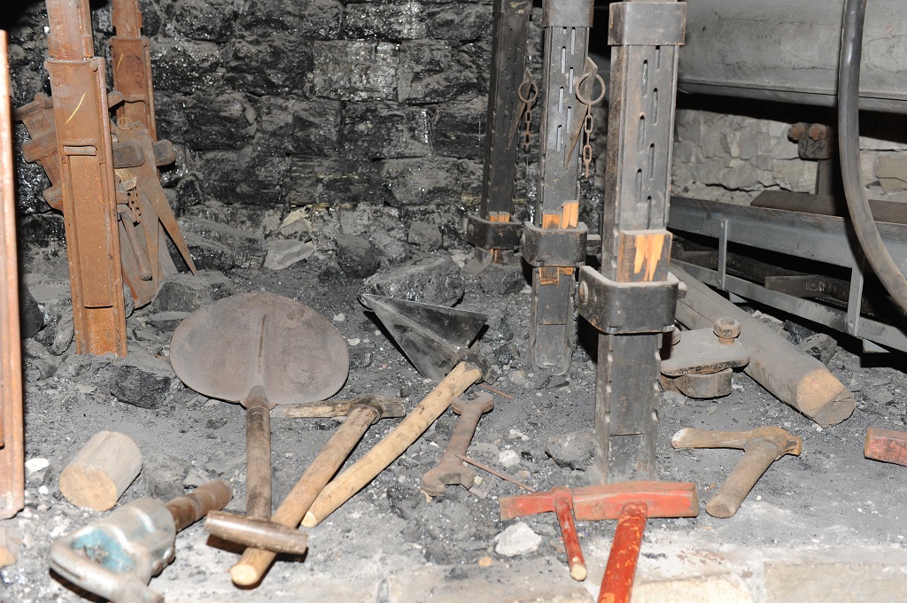 Werkzeug für den Steinkohleabbau im Barbarastollen | Foto von Mich.kramer | Eigenes Werk | CC BY-SA 3.0 | Wikimedia Commons