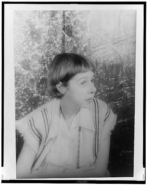 Carson McCullers, fotografiert von Carl Van Vechten am 31. Juli 1959.Quelle: Library of Congress, Prints and Photographs Division, Van Vechten Collection, Reproduction No. LC-USZ62-130115. Public Domain.
